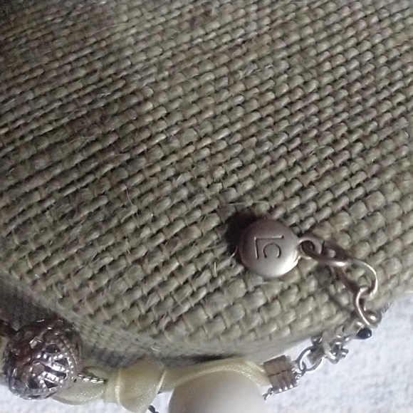 Lc Lauren Conrad white beads yellow ribbon goldtone necklace - Picture 4 of 4